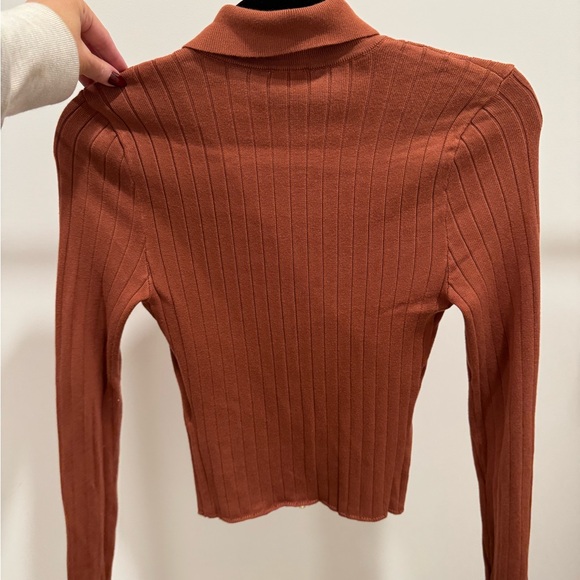 Abercrombie & Fitch Rust Ribbed Zip-Up Sweater - Picture 4 of 5